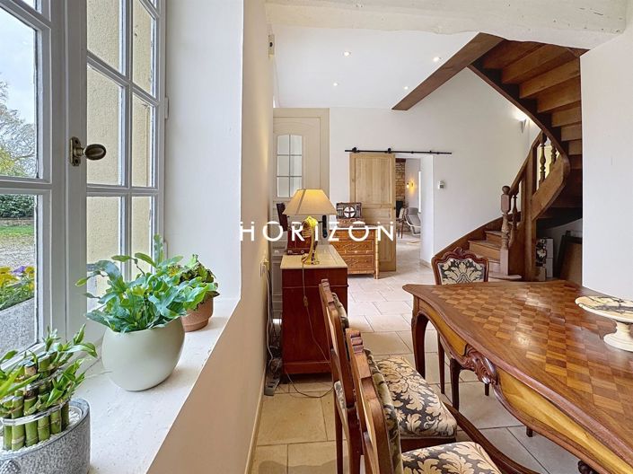 Image No.17-5 Bed House for sale