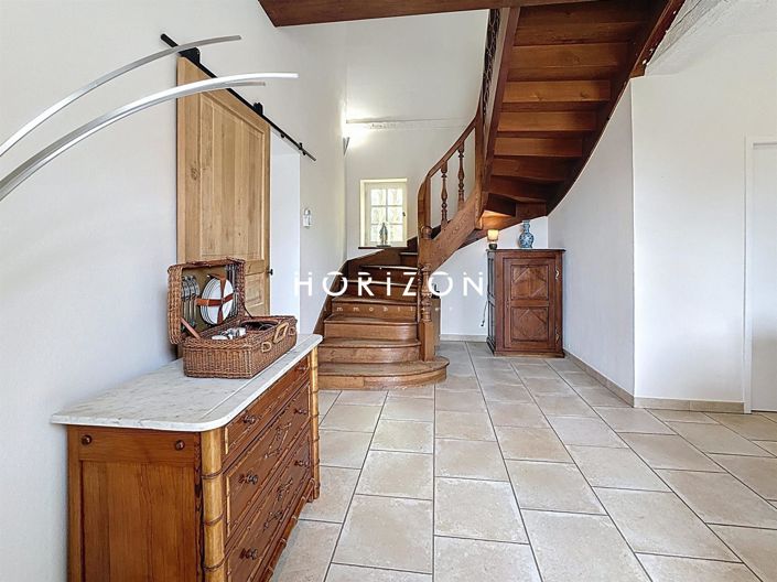 Image No.19-5 Bed House for sale