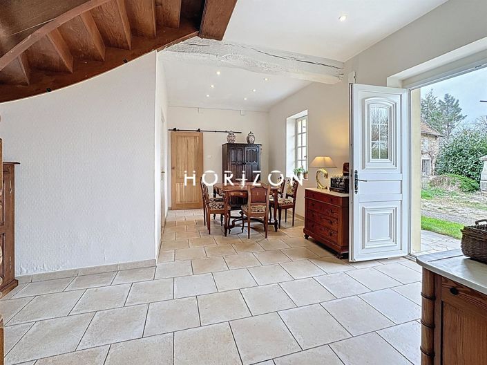 Image No.20-5 Bed House for sale