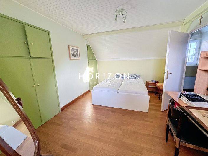 Image No.30-5 Bed House for sale