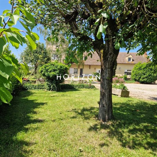 Image No.8-5 Bed House for sale