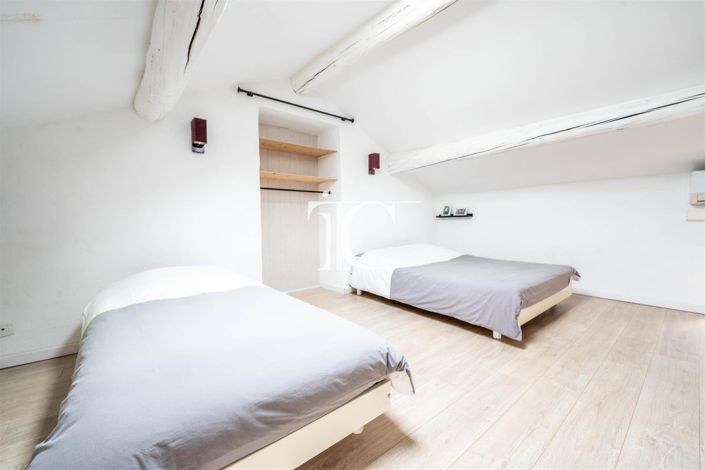 Image No.14-10 Bed House for sale