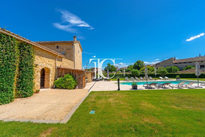 Image No.2-10 Bed House for sale