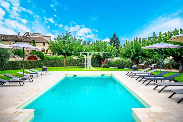 Image No.20-10 Bed House for sale