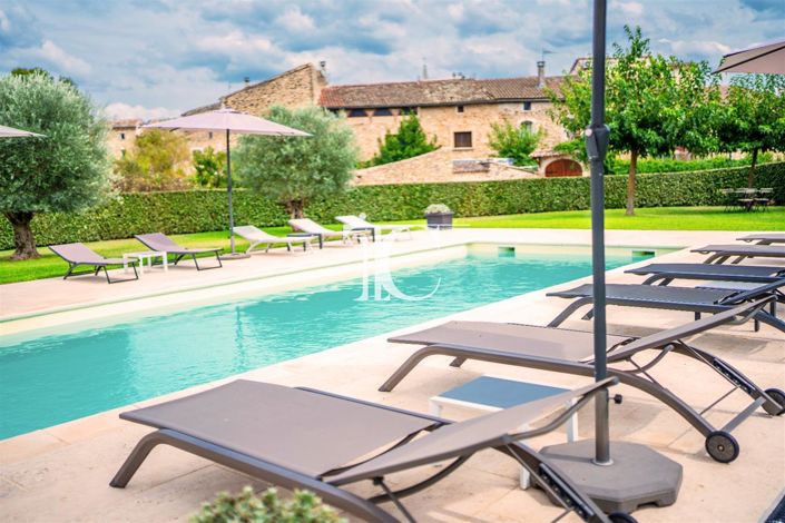 Image No.26-10 Bed House for sale