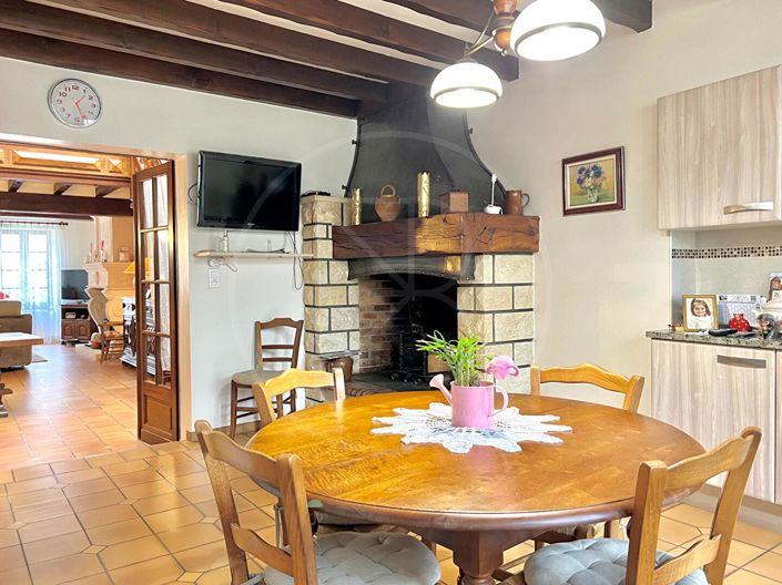 Image No.8-3 Bed House for sale