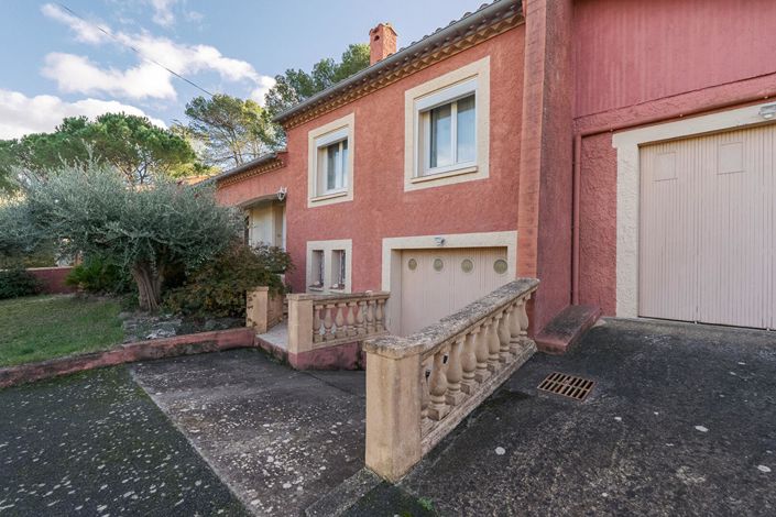 Image No.7-4 Bed House for sale