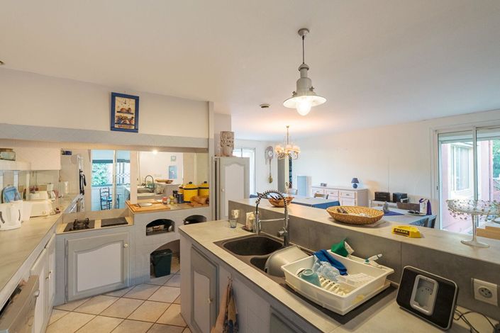 Image No.9-4 Bed House for sale