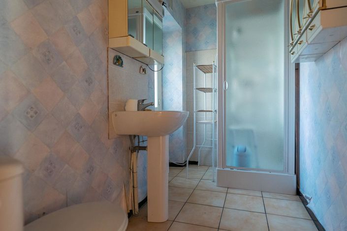 Image No.17-3 Bed House for sale