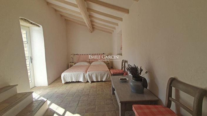 Image No.10-8 Bed House for sale