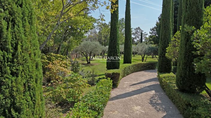 Image No.18-8 Bed House for sale