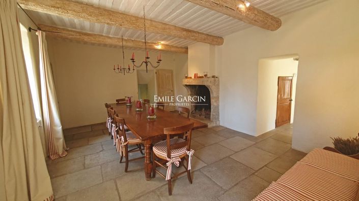 Image No.6-8 Bed House for sale