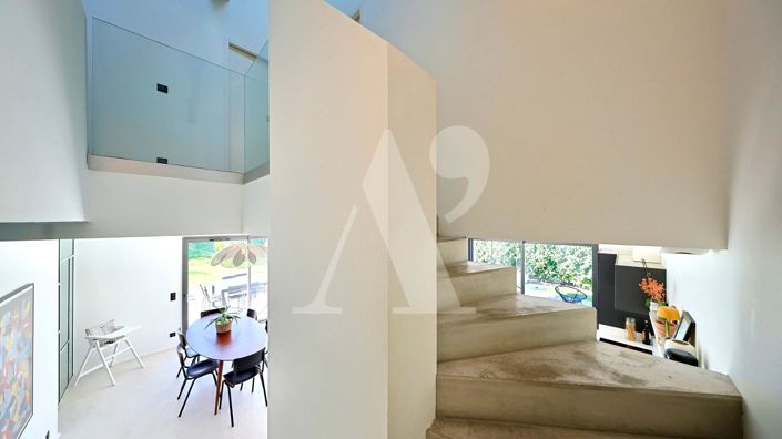 Image No.13-4 Bed House for sale