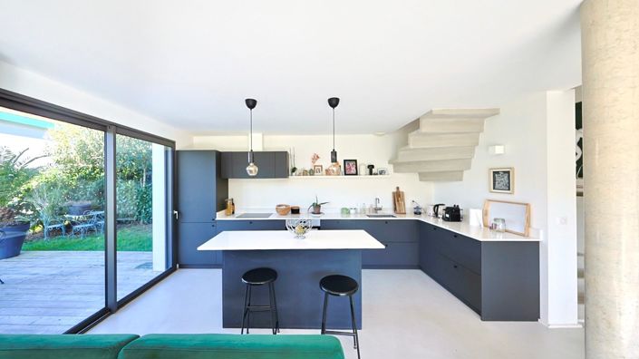 Image No.5-4 Bed House for sale