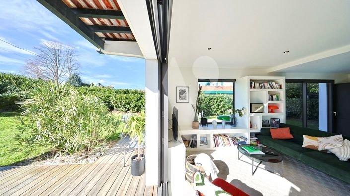 Image No.9-4 Bed House for sale