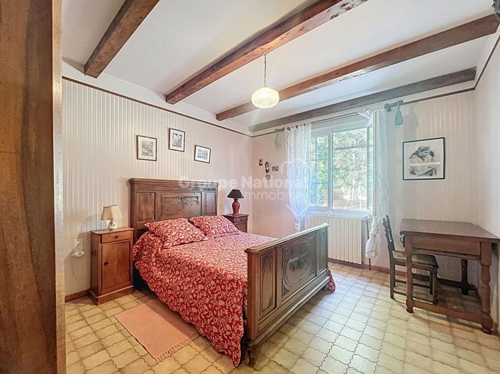 Image No.11-4 Bed Property for sale