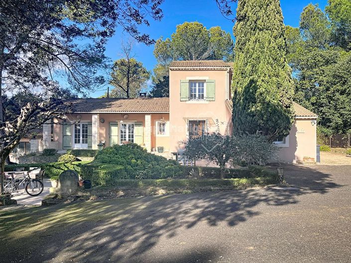 Image No.2-4 Bed Property for sale