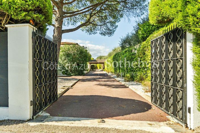 Image No.16-3 Bed House for sale