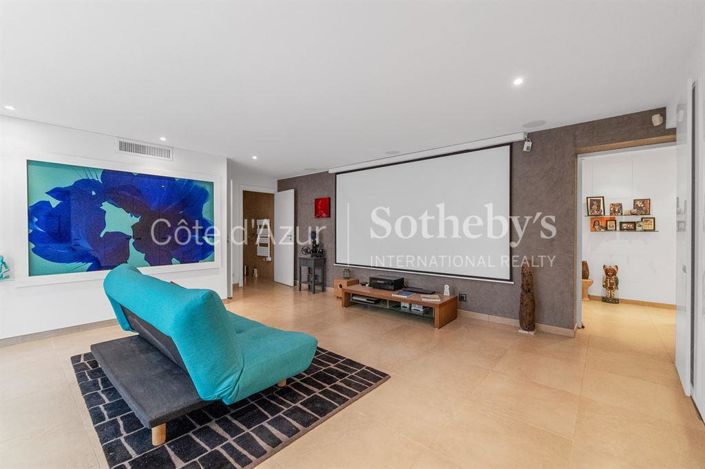 Image No.12-4 Bed House for sale