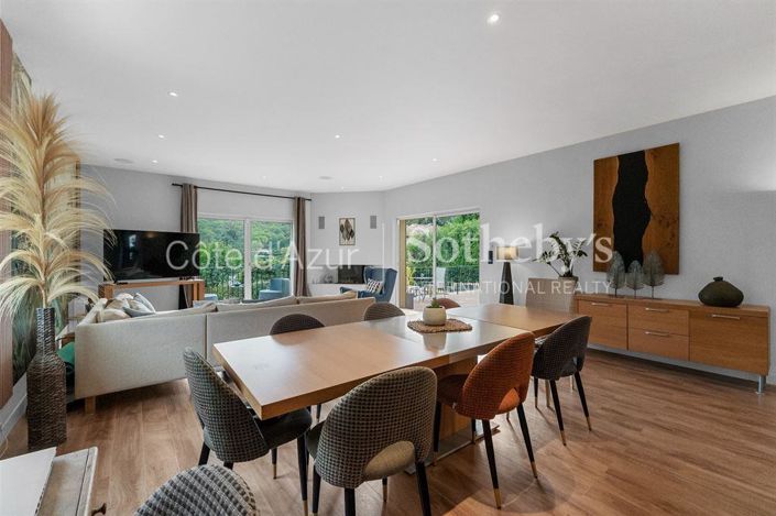 Image No.7-4 Bed House for sale