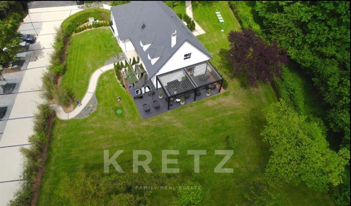 Image No.19-4 Bed House for sale