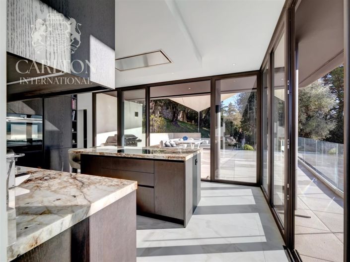 Image No.13-4 Bed House for sale