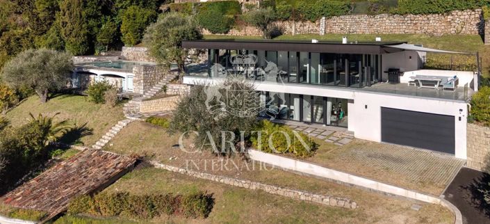 Image No.2-4 Bed House for sale