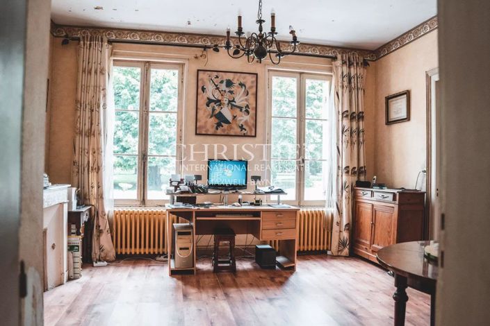 Image No.12-4 Bed House for sale