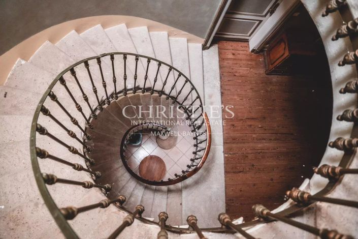 Image No.18-4 Bed House for sale