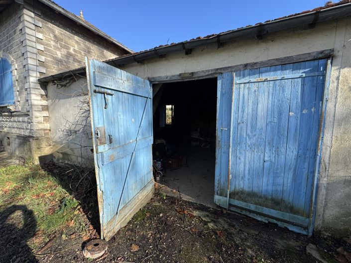 Image No.12-2 Bed House for sale