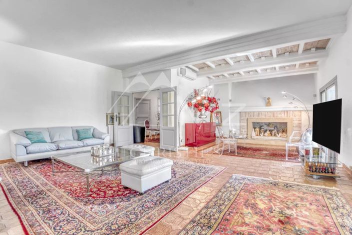 Image No.4-5 Bed House for sale