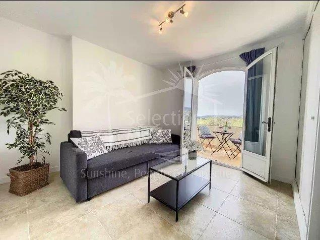 Image No.13-6 Bed House for sale