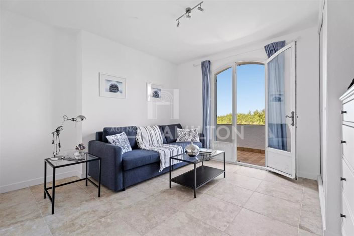 Image No.13-6 Bed House for sale