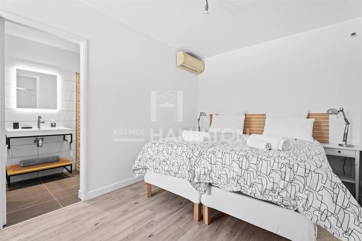 Image No.19-6 Bed House for sale