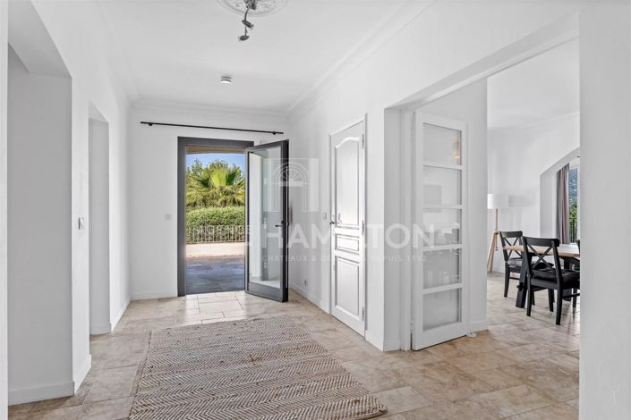 Image No.3-6 Bed House for sale