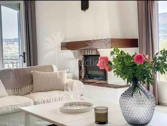 Image No.5-6 Bed House for sale