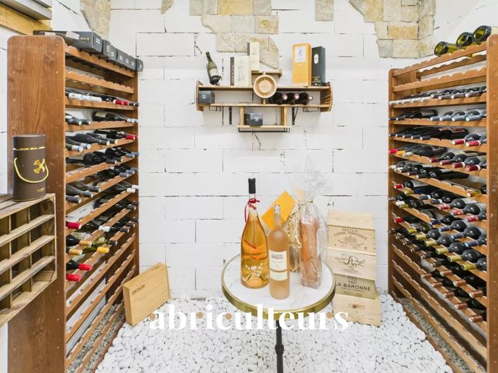 Image No.11-6 Bed House for sale