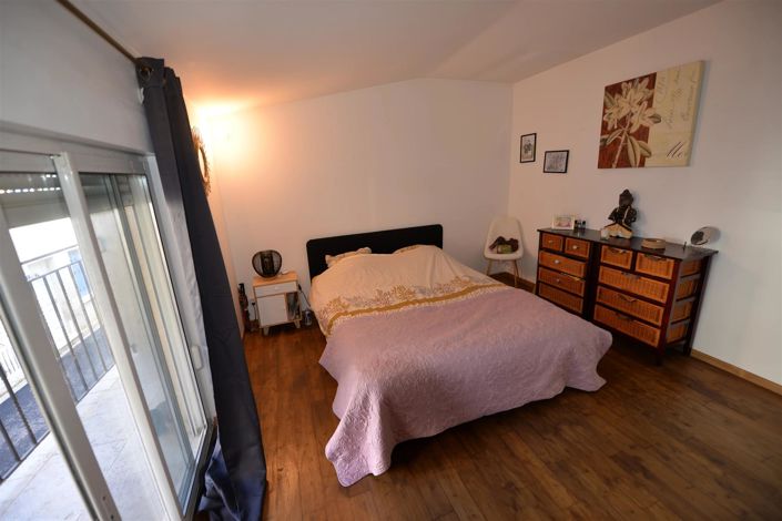 Image No.4-Apartment for sale