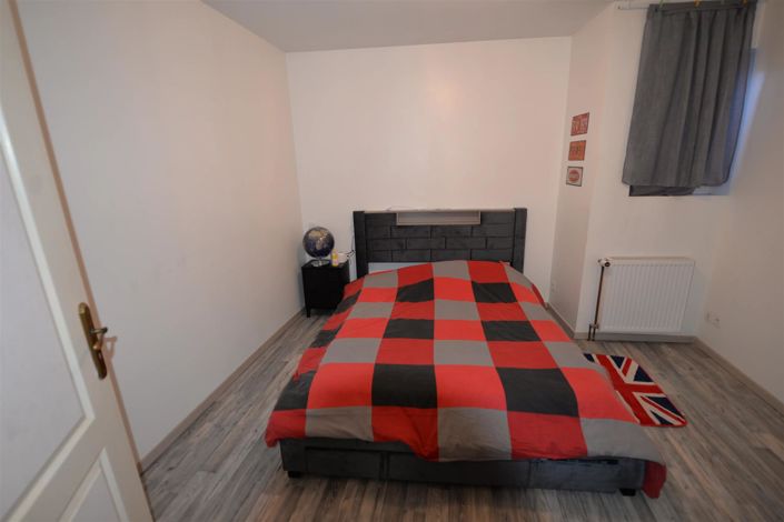 Image No.6-Apartment for sale