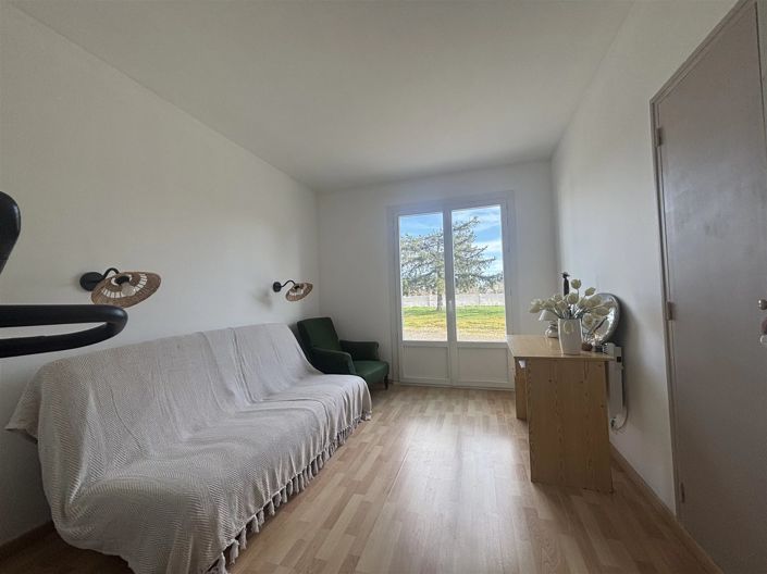 Image No.16-3 Bed House for sale
