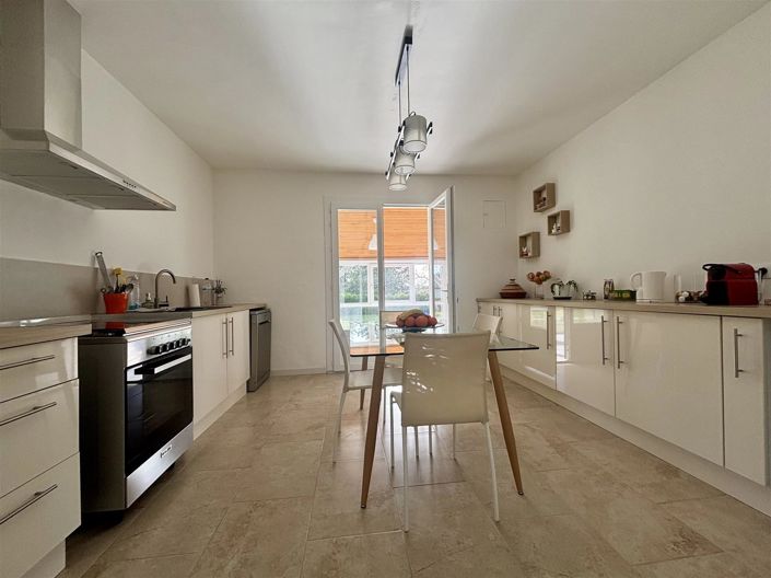 Image No.3-3 Bed House for sale