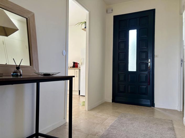 Image No.6-3 Bed House for sale