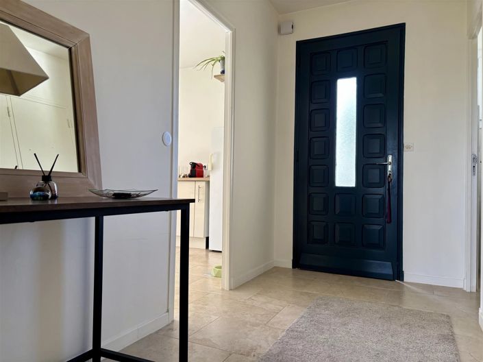 Image No.7-3 Bed House for sale