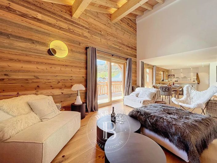 Image No.10-5 Bed Apartment for sale