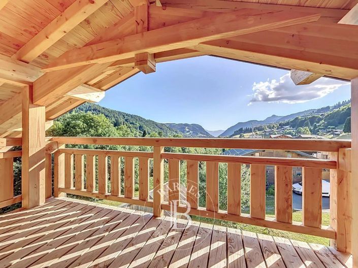 Image No.17-5 Bed Apartment for sale