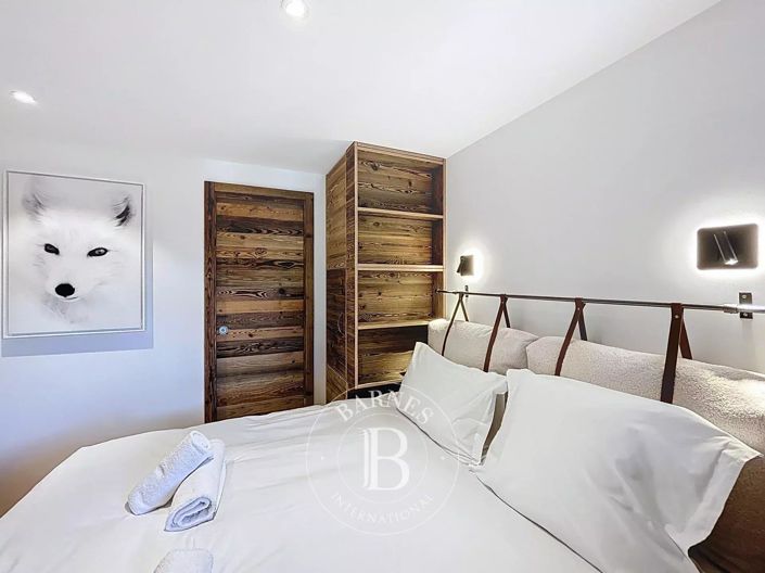 Image No.18-5 Bed Apartment for sale