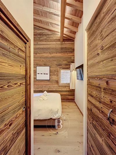 Image No.23-5 Bed Apartment for sale