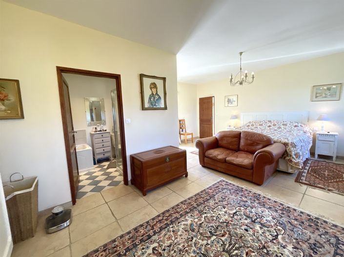 Image No.13-5 Bed House for sale