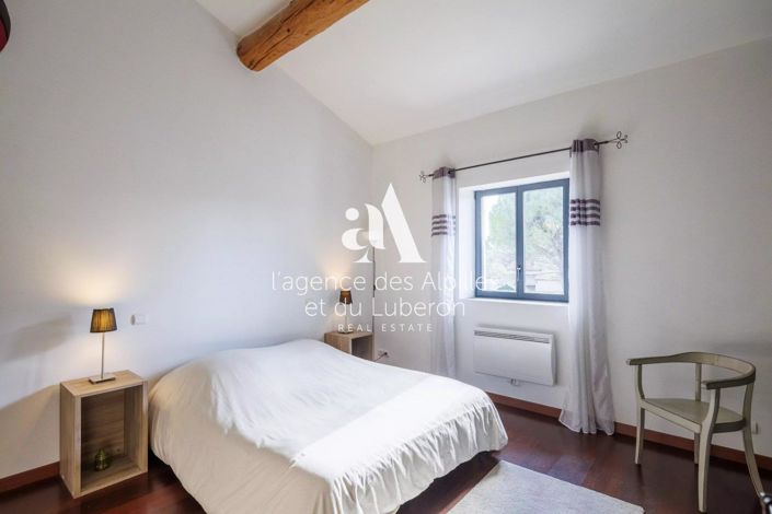 Image No.10-5 Bed House for sale