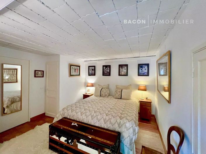 Image No.14-3 Bed House for sale